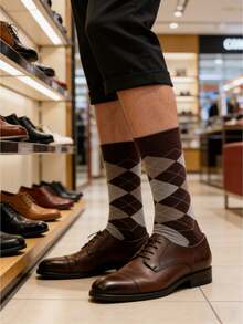 LAOPAO 3双男士商务袜，经典菱格纹图案，展现英伦绅士风范，适合搭配西装和皮鞋，高弹透气面料，吸湿排汗，时尚商务休闲袜 - 彩色 - 查看 10