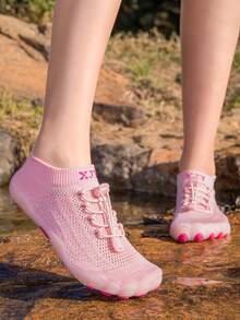 New Kids/Unisex Beach Hiking Fitness Swimming Water Shoes, Lightweight Quick-Dry Barefoot Aqua Socks For Outdoor Activities Like Trekking, Climbing, Surfing, Rafting, Fishing, Suitable For Men And Women - Pink - View 18