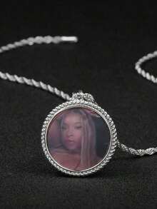 Customized Personalized Round Patterned Colored Photo Necklace Mother's Day Gift Valentine's Day Gift Birthday Anniversary Gift To Send Friends For Anniversaries, For Valentine's Day, For Mother's Day, For Birthdays, For Graduation, For Daily Wear, For Weddings, For Prom, For Father's Day, For Party - Multicolor - View 7