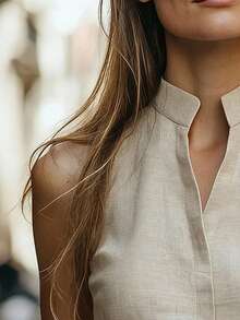 女士新款纯色卡其色梭织纹理面料休闲宽松无袖V领衬衫，适合外出、度假、假日、通勤、工作、办公室等夏季穿着。 - 淺灰色 - 查看 4