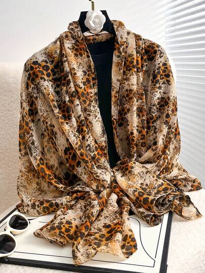1pc New Leopard Print Scarf, Sunscreen Scarf, Beach Scarf, Women's Beach Vacation Shawl, Photo Windproof Scarf, Adding Highlights To Your Style And Making A Festive Gift