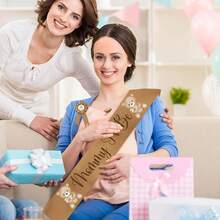 Khăn choàng chủ đề gấu dành cho mẹ bầu, phụ kiện trang trí tiệc mừng em bé, ghim cài và băng đô hoa cho bố tương lai, khăn choàng satin dễ thương cho tiệc tiết lộ giới tính, quà tặng tiệc, phụ kiện kỷ niệm khi mang thai (Màu nâu) - màu nâu - Xem 4