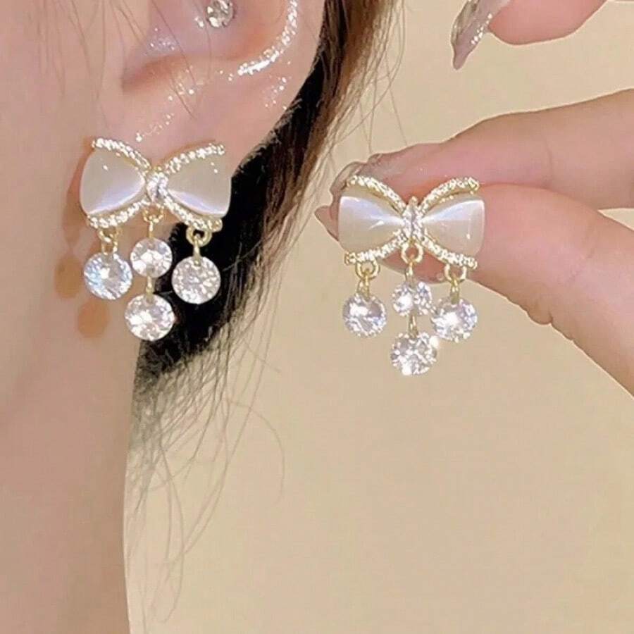 1pc Super Fairy Butterfly Long Tassel Cat Eye French Romantic Gentle Niche High-End Earrings Elegant Versatile Earrings Perfect For Wearing At Banquets, Graduation Balls, Parties, And Other Special Occasions, It's A Perfect Accessory To Enhance The Overall Look, Both Bold And Fashionable. - 蝴蝶長款流蘇A50 - 查看 1
