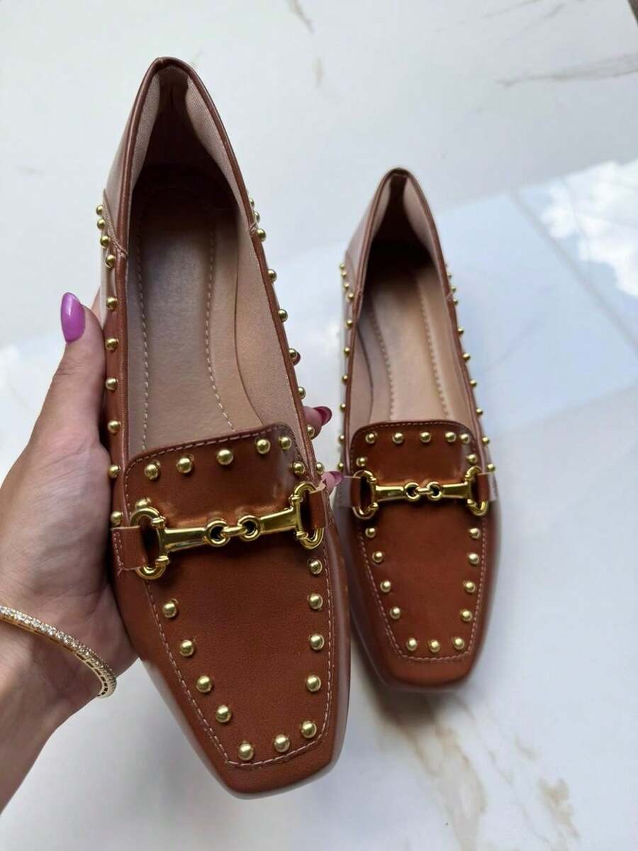 Women's Fashion Loafer Flat Shoe, Comfortable And Elegant, Caramel Brown With Spike Embellishments - 駝色 - 查看 1
