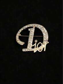 Fashionable Pearl Brooch, High-End Suit Letter Diamond Lapel Pin, Elegant Chest Flower Accessory - Multicolor - View 4