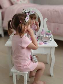 Set de Accesorios de Princesa para Niñas: Corona con Gemas, Pendientes Largos y Mini Bolso Metalizado - Juego de Rol y Disfraces - Plateado - Ver 4