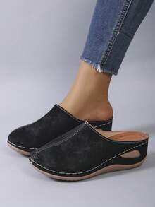 Women's New Round Toe Casual Slip-On Wedge Heel Loafers - Black - View 7
