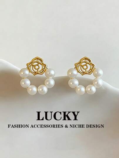 1 Pair Fashionable Lightweight Hollow Flower Stud Earrings, Versatile For Teens And Girl, Suitable For Daily Wear And Festivals