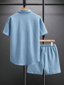 Men's Short-Sleeved Shirt And Jacquard Knit Shorts Set, Crafted In A Relaxed Vacation Style. Perfect For Beach Getaways In Hawaii, Carnivals, And Everyday Wear. An Excellent Gift For Your Boyfriend Or Husband, Offering Comfortable Style. - 藍色 - 查看 3