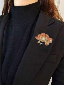 女士优雅牡丹花扇形胸针，镶嵌珍珠和水钻，适合日常佩戴，也适合居家、学校、海滩、工作、派对、节日、生日、返校、新年、情人节、母亲节、圣诞节、婚礼、音乐节、毕业典礼等场合，春夏秋冬皆宜。 - 粉色 - 查看 2