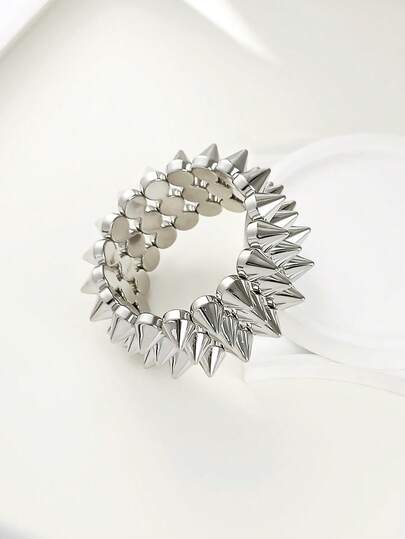 1pc Fashionable Exaggerated Personalized Plastic Silver Rivet Beaded Bracelet, Suitable For Women And Couples