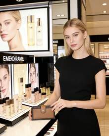 Michael Kors Women's RFID Blocking PVC Leather Wallet, Long Bifold Clutch Purse Card Holder - Brown - View 2