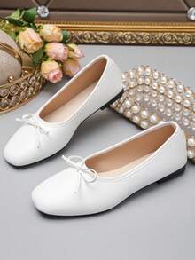 宽楦女式方头低跟白色PU平底套脚穆勒鞋，休闲轻便舒适日常户外鞋，尺码偏大，欧码36-43 - 白色PU - 查看 10