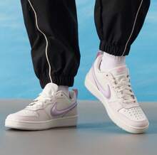 Nike 复古低帮运动鞋，大童休闲滑板鞋 - 白色/粉紅色 - 查看 3