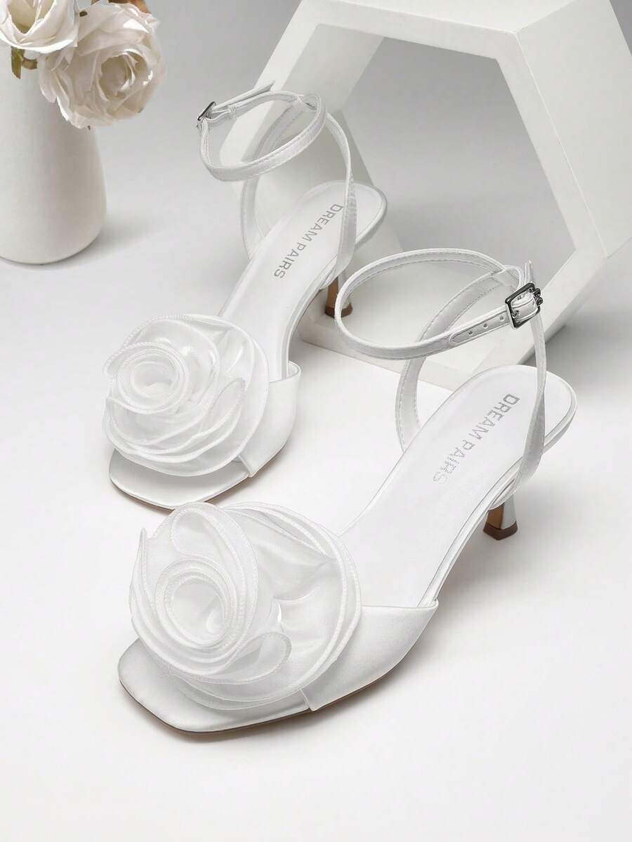 Women Kitten Hee Wedding Heeled Sandals Ankle Strap Square Open Toe Heeled Sandals Flower Dress Shoes For Spring Wedding Party Prom Wearing - 白緞 - 查看 1