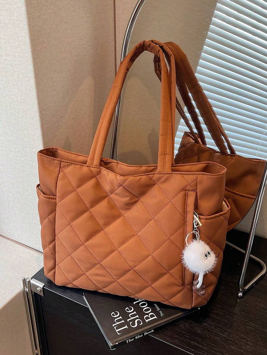 新款时尚大容量菱形双提手女士单肩包手提包，轻便易携，适合夏季户外旅行，饰有动物吊坠，必备旅行背包