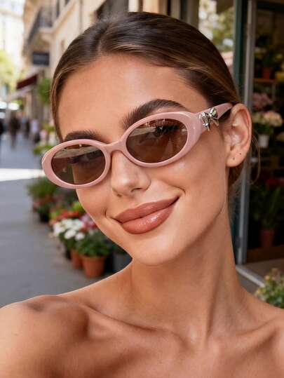 一副男女新款椭圆形小框时尚眼镜，粉色，优雅蝴蝶装饰，时尚欧式风格