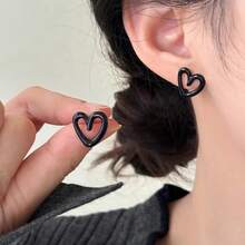 Pendientes de corazón hueco rojo simple estilo coreano para mujeres, aguja de plata 925, nuevo diseño 2024 - Pendientes de corazón calado negro 731 - Ver 6