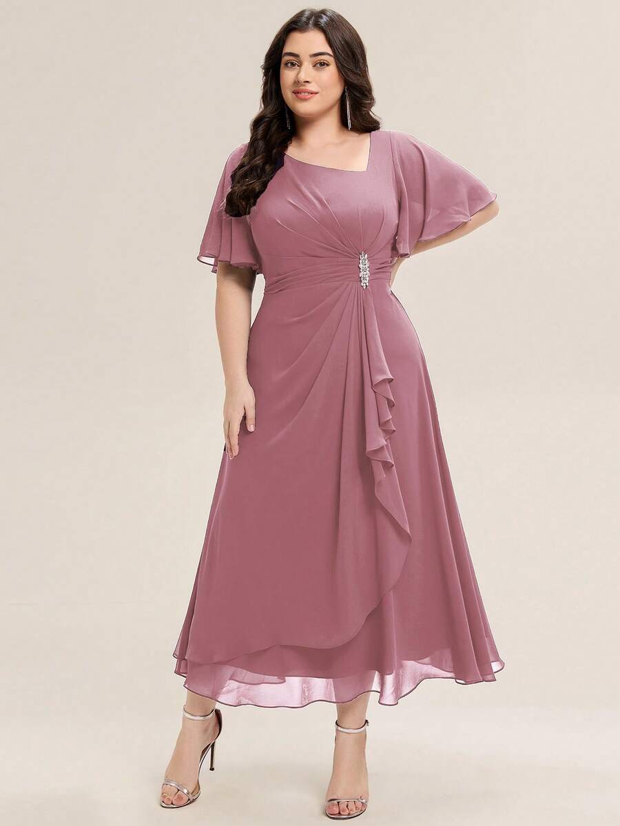 EVERPRETTY Elegantes Chiffon-Brautjungfernkleid in Rosa mit Diamantperlen-Verzierungen für Hochzeitsgäste, weiches, unregelmäßig gerüschtes Kleid, geeignet für Hochzeiten, formelle Abendessen und Anlässe in Große Größen