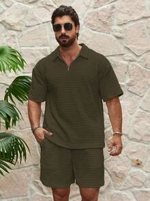 Men's Textured Short-Sleeved T-Shirt And Shorts Set. Two-Piece Summer Set. Casual And Comfortable. Ideal For Vacations. - Dark Green - View 2
