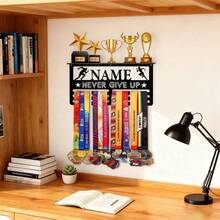 1pc Customized Metal Sports Medal Display Rack - 12 Hooks & Display Platform Can Hold 60+ Medals, Engraved With Name/Event, With "Never Give Up" Inspirational Design Elegant Wall-Mounted Sports Trophy Organizer - Home Decor For Football Honors & Achievements, Medal Hanging Display Rack, Modern Stylish, Perfect Gift For Christmas, Valentine's Day, Mother's Day, And Graduation - Multicolor - View 2