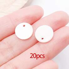 10/20个扁平圆形天然海贝壳吊坠，卡皮兹贝壳圆片吊坠，天然珍珠母贝贝壳吊坠，适用于耳环、项链、珠宝制作 - 白色 - 查看 14