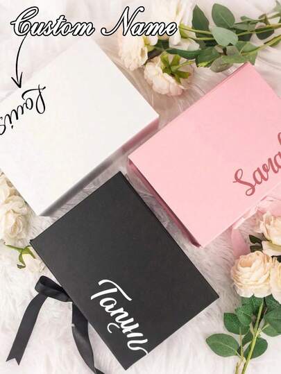 1 pieza Caja de regalo personalizable con cinta, caja de embalaje de regalo personalizada, caja de regalo con nombre personalizable, linda, personalizada, única, adecuada para aniversario, boda, artículos esenciales para la boda, ambiente cálido, decoración del hogar, decoración navideña del hogar, regalo ideal único para ella, amigos, hijo, hija, empleados, aniversario, inauguración de la casa, escuela, familia