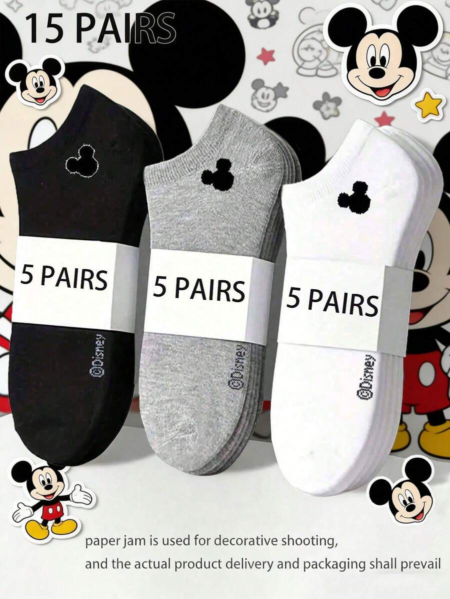 Disney 1/3/9/15 双装米奇老鼠袜子，采用经典的米奇设计元素。这款袜子为经典的黑色，带有小标签设计，配色简洁，透气性好，是一款百搭的基础款中筒袜，适合日常穿着或四季运动。另有白色和灰色纯色可选，设计时尚醒目。 - 彩色 - 查看 1
