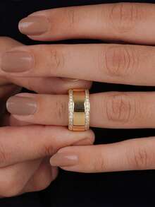 1枚优雅光滑镶钻戒指，925纯银经典款女士戒指，精致女士珠宝礼品，适合日常佩戴和情人节礼物 - 光面鑲鑽戒指 - 查看 5