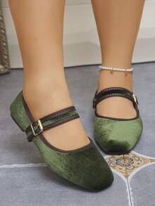 Nhung vàng xanh quân đội