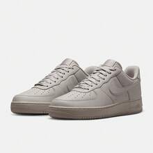 Nike 男士空军一号'07休闲运动鞋，低帮 IH1698-001 - 巧克力棕 - 查看 5