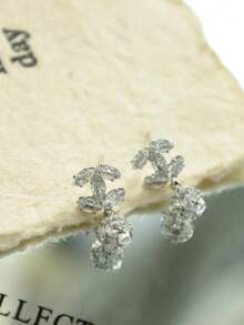 1 Pair Elegant Copper Earrings With Micro-Inlaid Zirconia Beads, Fashionable And Luxurious, Suitable For Women's Weddings, Parties And Events - Silver - View 4