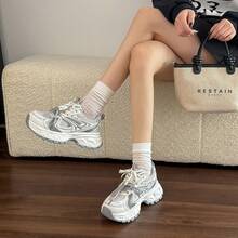 女士银色厚底运动鞋，厚底透气网面跑步休闲鞋，2026春秋款 - 白色 - 查看 5