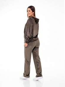 Women's Plus Size Sets In Velvet Plush Fabric, Blouse With Zipper And Basic Pants HZ-Con-001 - 軍綠色 - 查看 2