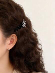 1pc Girls' Fresh Minimalist Fashion Cartoon Flower Crystal Polka Dot Hair Clip, Suitable For Daily Wear - Multicolor - View 2