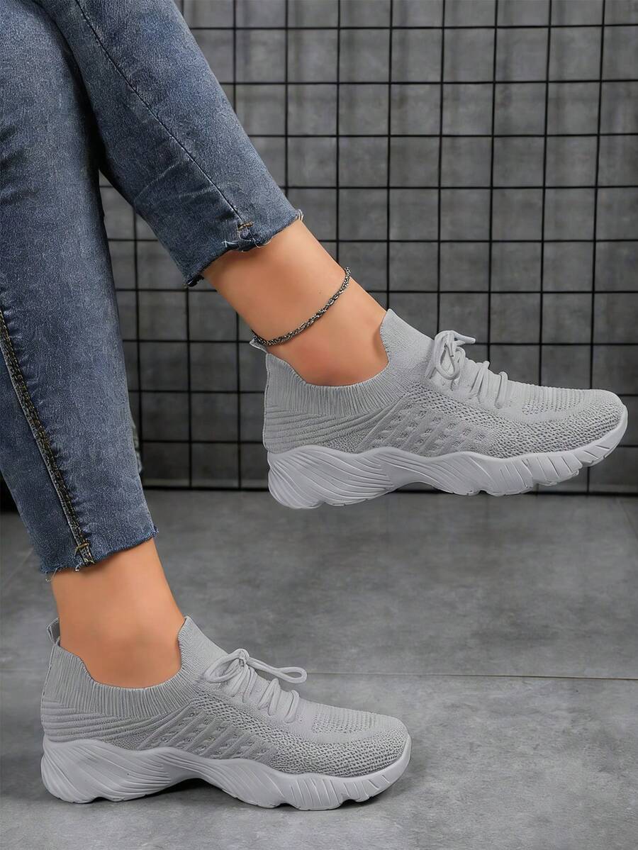 2026 New Women's Sports Shoes, Suitable For All Seasons, Breathable Mesh Upper, Solid Color, Thick Sole, Ideal For Indoor Tennis, Indoor Gyms, Outdoor Running, Golf, And Comfortable Women's Running Shoes. - 淺灰色 - 查看 1