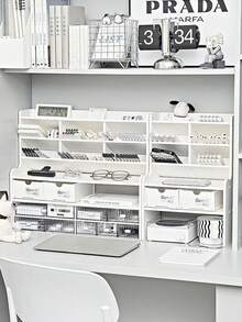 1 chiếc giá đỡ dọc bằng gỗ màu trắng để bàn, dùng để sắp xếp văn phòng phẩm, máy tính, tượng nhỏ và các vật dụng khác tại nhà/văn phòng/trường học. - trắng - Xem 4