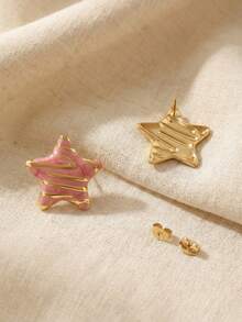 女士设计师款不锈钢油滴不对称耳钉，防水时尚耳饰，可爱彩色海星耳环，适合青少年女孩夏季海滩度假比基尼配饰，搭配迷人服饰和婚纱——百搭饰品，游泳、沐浴、运动时佩戴皆宜，是情人节、生日、母亲节和度假惊喜的理想之选。 - 彩色 - 查看 18