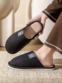 Sandal Dalam Ruangan Pria yang Tenang, Sol Lembut Anti Selip, Sandal Nyaman dan Bernapas untuk Kamar Tidur, Cocok untuk Lantai Kayu, Unisex untuk Musim Semi dan Gugur - Hitam - View 4