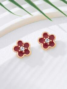 1 Pair Handmade Luxurious Elegant Burgundy Sparkling Lucky Clover Stud Earrings For Women - Burgundy - View 3