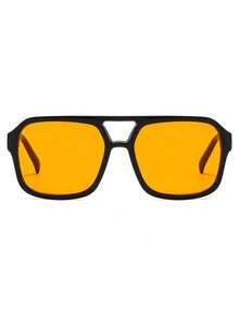 1副经典时尚百搭多边形小框眼镜，适合作为女士夏季郊游、度假、户外活动、海滩装扮的时尚配饰，也是女士秋冬季服装的基本单品。 - 彩色 - 查看 5