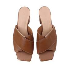 Sandália Tamanco Feminino Paula Salto Grosso Camel Cultha - Caramelo - Visão 3