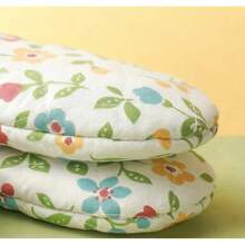 A Pair Of Floral-Patterned Heat-Resistant Oven Mitts, Suitable For Ovens, Microwaves, Baking, And Grilling. Made With Thickened Heat-Insulating Material To Prevent Burns, These Mitts Come With A Hanging Strap And Are Perfect For Cooking, Baking, And Barbecuing. They Also Make An Ideal Christmas Gift. - Random - View 10