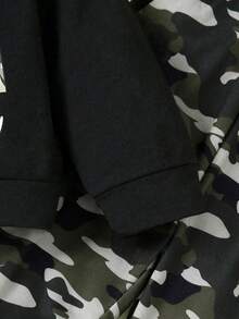 2 件套年轻男童休闲字母印花长袖上衣和迷彩裤套装，秋季 - 黑色 - 查看 6