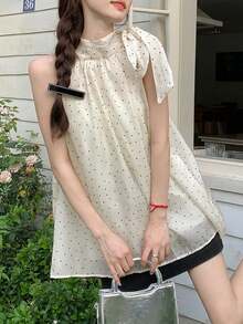 Áo tank top không tay cổ yếm thắt nơ cho nữ, áo kiểu chấm bi dáng rộng thoải mái mùa hè, thiết kế độc đáo. - Màu be - Xem 6