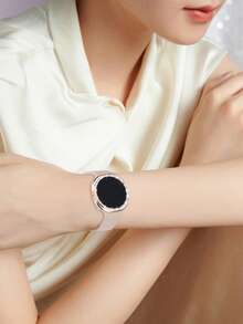 手錶錶帶 + 手錶錶殼套組，相容於 Galaxy Watch 8 40mm 與 44mm。柔軟舒適休閒運動矽膠錶帶，防震耐刮亮面水鑽錶殼。易於佩戴，觸控靈敏。適合女性智慧手錶錶帶與錶殼。 - 奶茶色錶帶配鑲鑽殼 - 查看 9