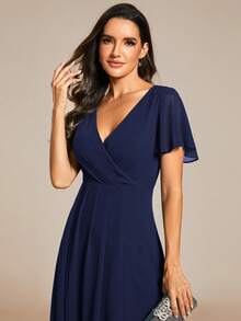 EVERPRETTY Đầm phù dâu màu xanh hải quân xếp ly, cổ chữ V, chất liệu chiffon thanh lịch, vạt áo bồng bềnh, thích hợp cho lễ cưới và các dịp dạ hội trang trọng. - Màu xanh hải quân - Xem 6