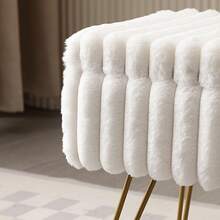 Taburete de tocador con cuero sintético y almacenamiento, 40.64Cml X 30.48Cmw X 43.18Cmh Sofá otomano suave con 4 patas de metal y pies antideslizantes, Asiento acolchado y peludo, Sillas multifuncionales modernas para maquillaje - Blanco - Ver 3