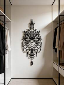 Tranh treo tường kim loại hình hoa sen phong cách Bohemian (1 chiếc, kích thước 21.65*9.41 inch), với thiết kế Mandala tinh xảo, phù hợp cho phòng khách, phòng học, phòng ngủ, ban công, phòng tập yoga, phòng thiền, văn phòng và các không gian khác. Là vật trang trí treo tường trong nhà/ngoài trời trang nhã, mang đến phong cách Bohemian cho ngôi nhà của bạn. - Nhiều màu - Xem 7