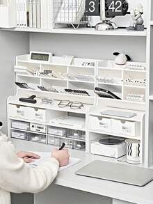 1 chiếc giá đỡ dọc bằng gỗ màu trắng để bàn, dùng để sắp xếp văn phòng phẩm, máy tính, tượng nhỏ và các vật dụng khác tại nhà/văn phòng/trường học. - trắng - Xem 1